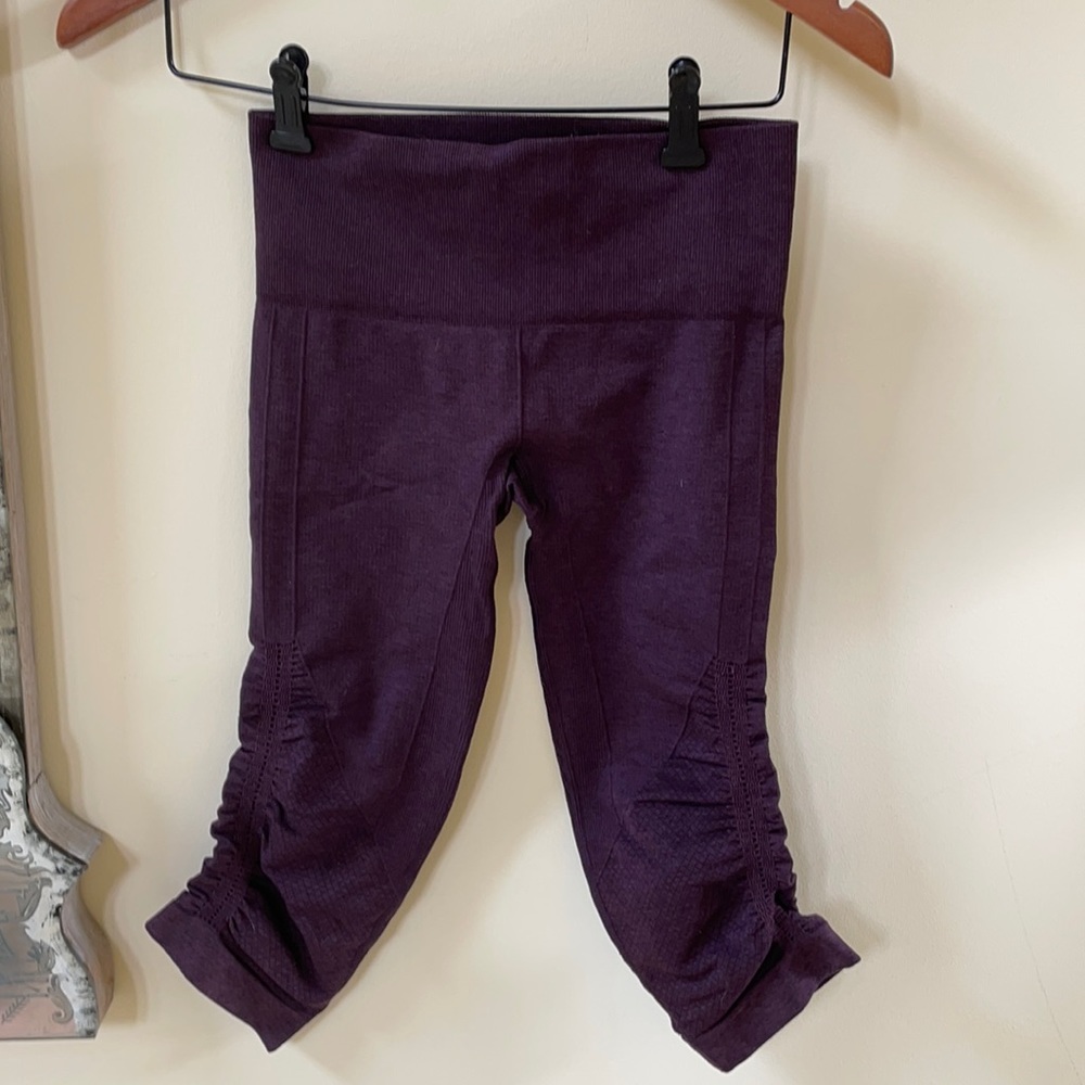 Lululemon leggings.plum color.